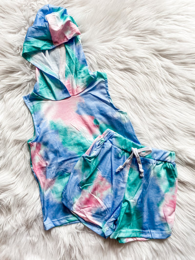 Tie-Dye Sleeveless Hoodie Set with sleeveless hoodie and matching shorts with pockets in pastel tiedye pring